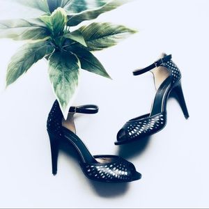 Sole Society Black/Gold Stilettos Size 7